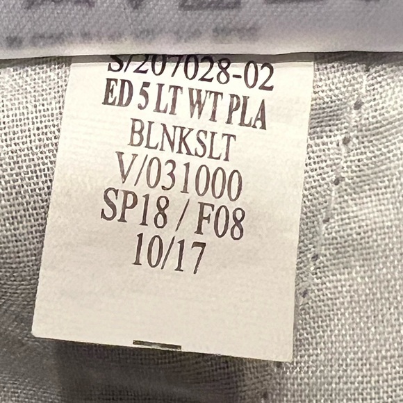 Old Navy Women's Gray Bermudas - Picture 7 of 7